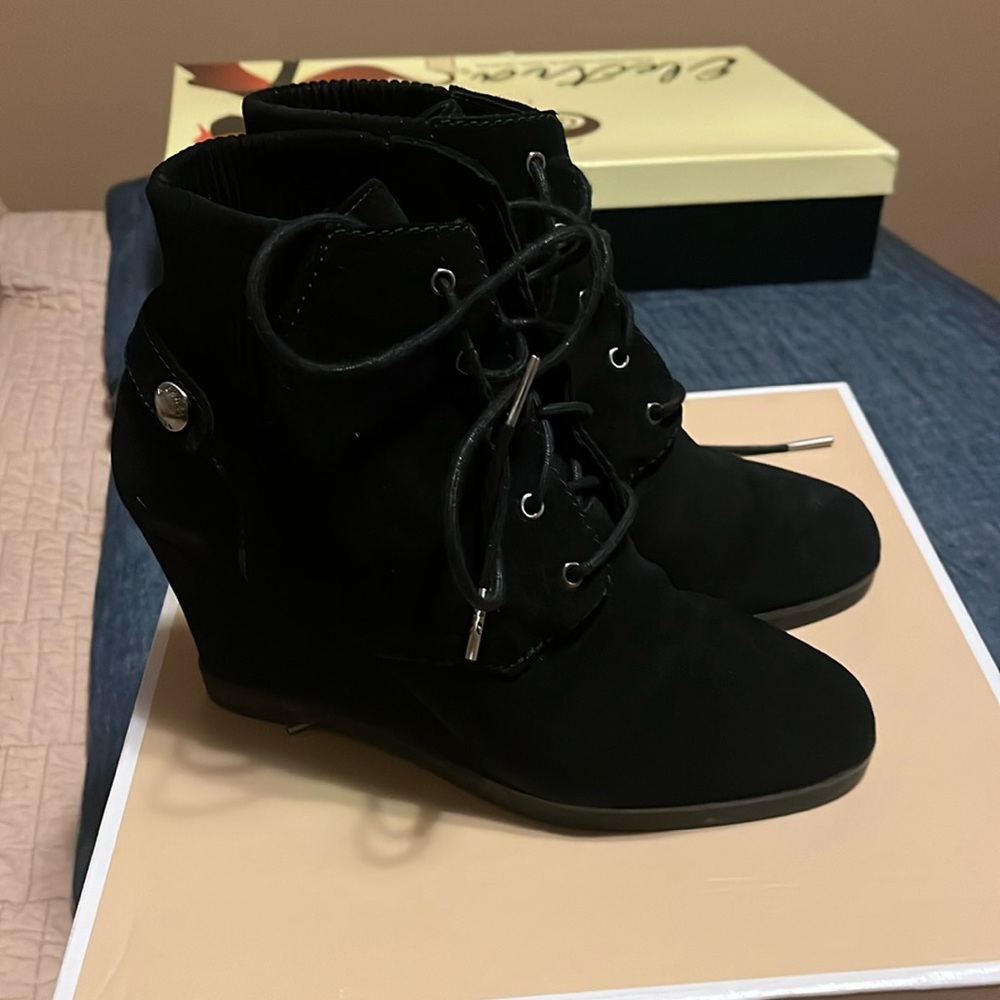 Barely worn MK bootie